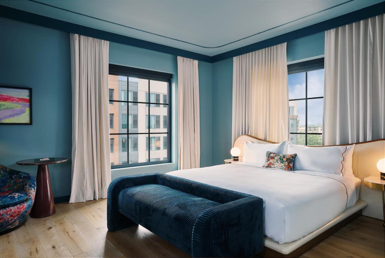 Hotel Genevieve Луисвил Екстериор снимка